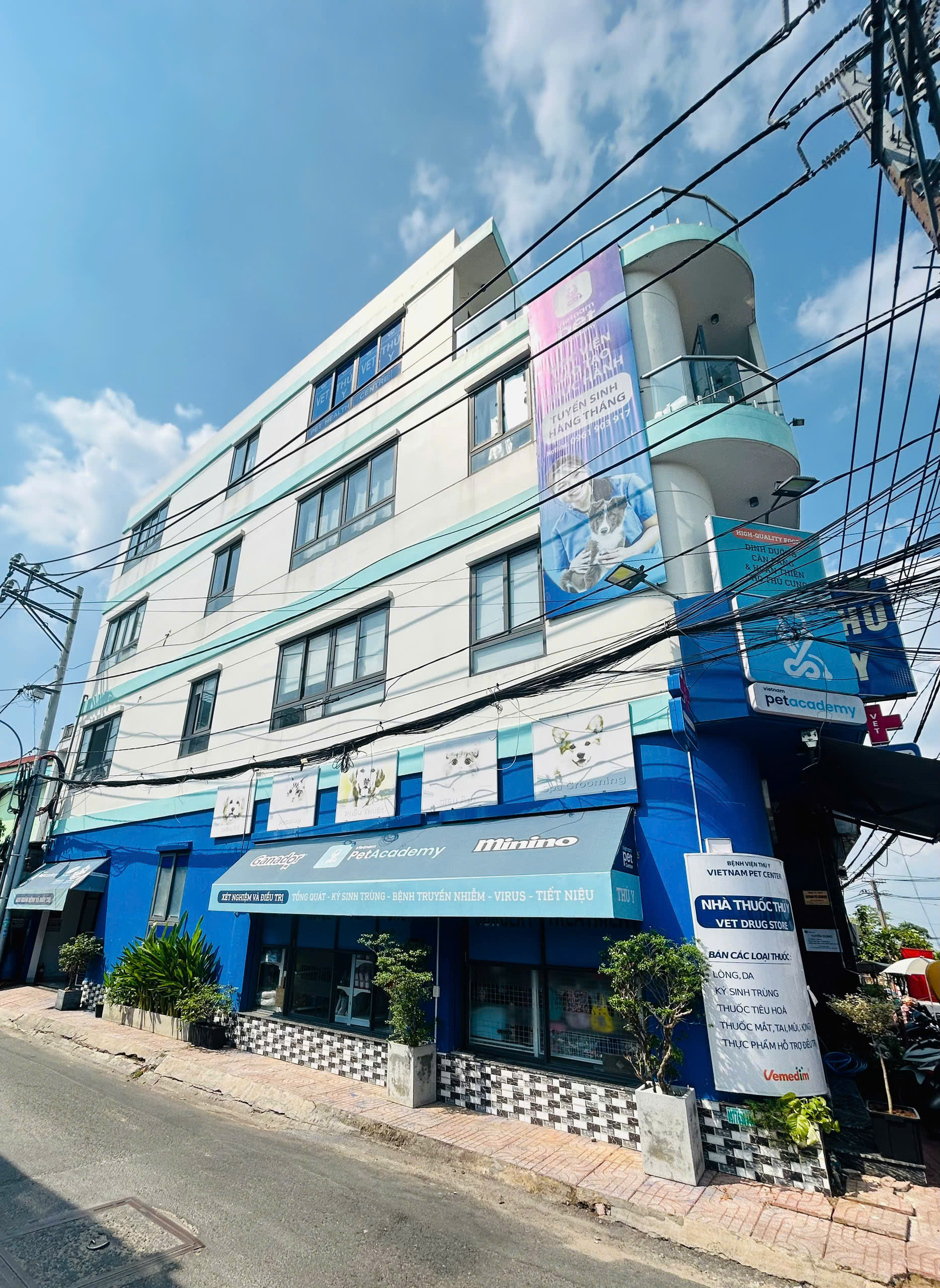 vietnam pet center building